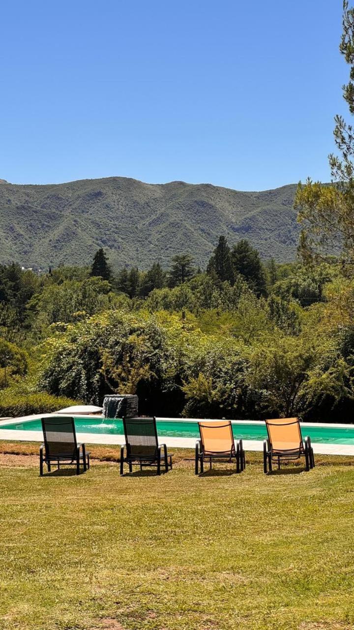 סנטה רוסה דה קלמוצ'יטה La Jacinta Posada Suites מראה חיצוני תמונה